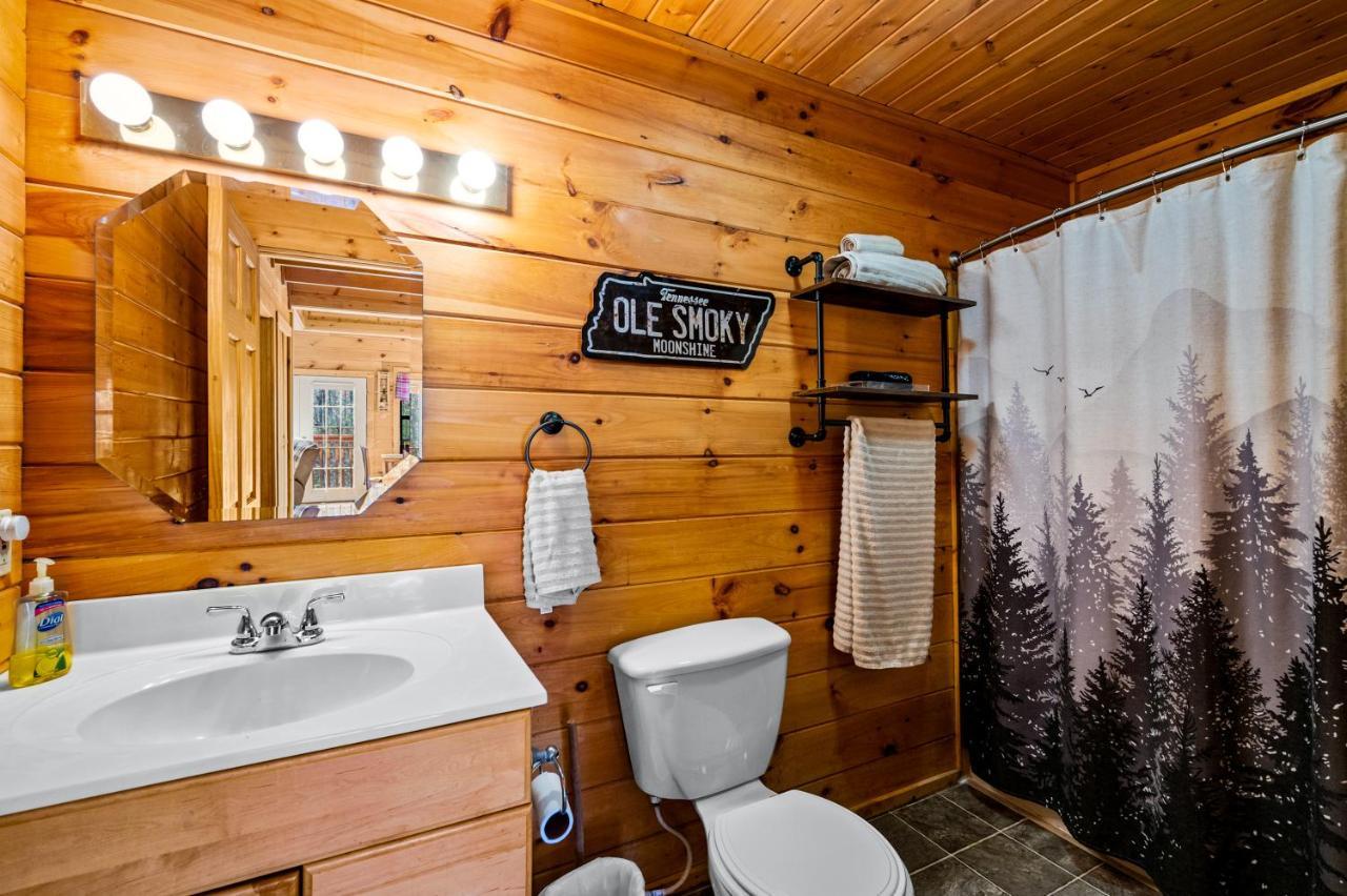 Great Smoky Mountains Cabin!, Secluded, Pet-Kid Friendly! Sevierville Exteriör bild